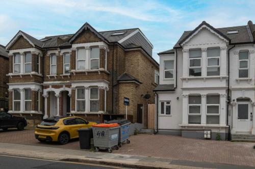 Fotografie z fotogalerie ubytování West Hendon Apartment Near Station With Parking 03 v destinaci The Hyde