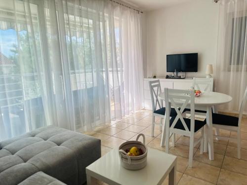Ivana Apartment with Terrace Novalja