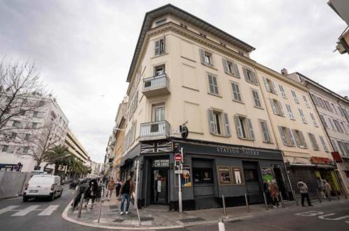 Cannes Appartement au centre-ville dernier étage