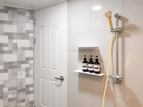 Ένα μπάνιο στο 명동, 남대문 7분! 2층 복층 2룸 하우스