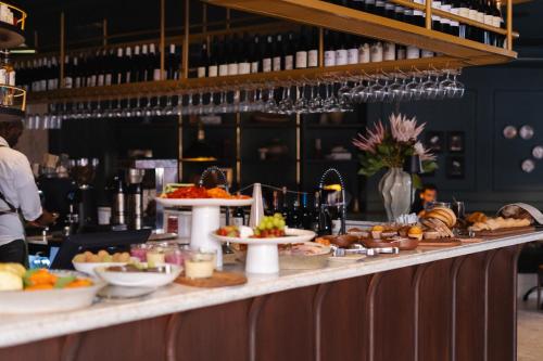 Jídlo v aparthotelu nebo okolí