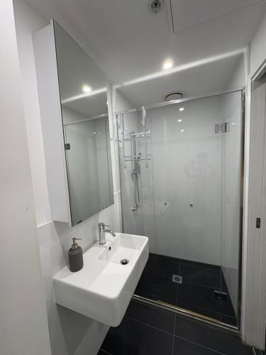 Ένα μπάνιο στο Melbourne River MCG View