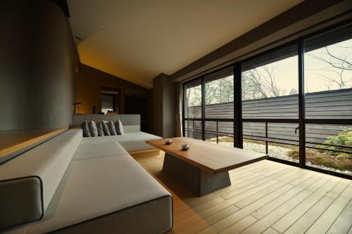 Voodi või voodid majutusasutuse 那須別邸 回 toas