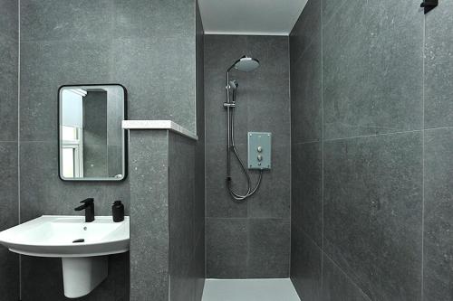 Vannituba majutusasutuses The Ralph Suite