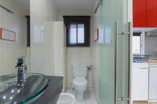 ApartEasy - Lovely Atic in Barcelona