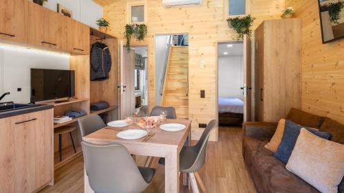 Kuchyň nebo kuchyňský kout v ubytování Wendelstein Mountain Camp