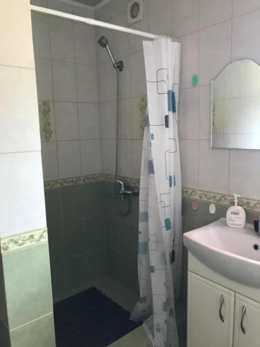 Ένα μπάνιο στο Milana Guesthouse