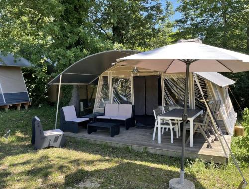 Camping Le Clou-Lodge de Luxe