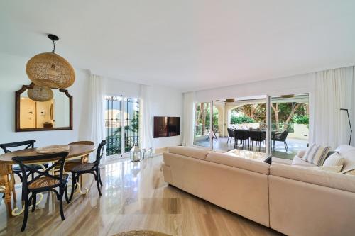Luxury Apartment in Hacienda Playa, Beach & Pool