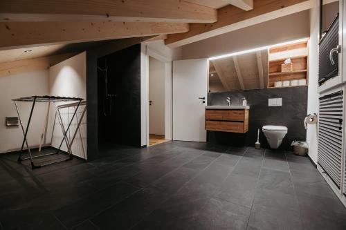 Φωτογραφία από το άλμπουμ του Rothorn- grosse, moderne Dachwohnung mit fantastischer Aussicht σε Flühli