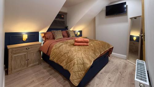 Ένα ή περισσότερα κρεβάτια σε δωμάτιο στο URBAN OAKS stylish city centre living