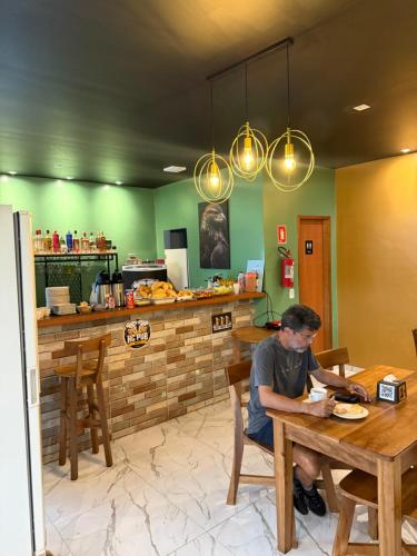 Επισκέπτες που μένουν στο Hotel Calleb