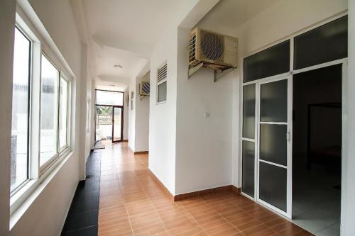 Photo de la galerie de l'établissement Royal Oshin Hotel, à Wadduwa