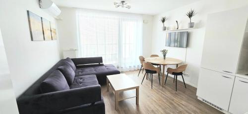 2-room apartment quiet location near the center