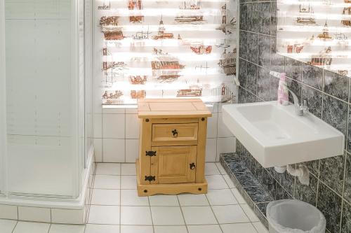 Koupelna v ubytování Hotel Altes Fährhaus Duisburg