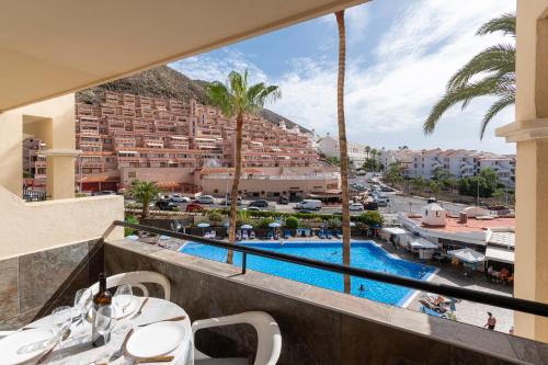 Cosy 1 Bedroom Apartment Communal Heated Pool