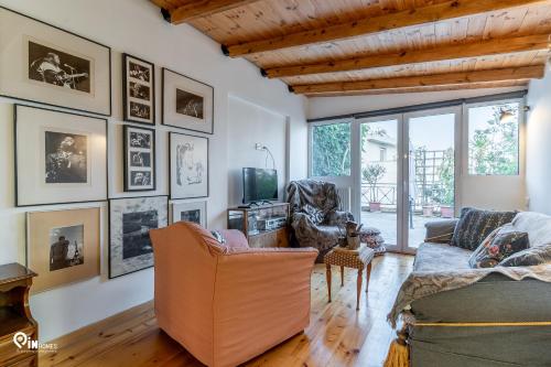 Rustic - Private Rooftop Garden & City View Studio in Egaleo-Athens