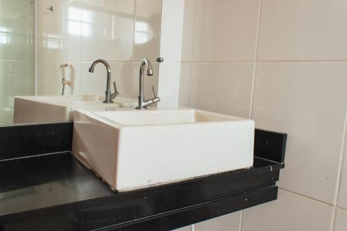 Ένα μπάνιο στο Atrium Express Hotels