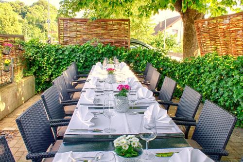 Κήπος έξω από το Hotel & Restaurant Hofmatt
