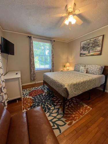 Φωτογραφία από το άλμπουμ του Charming 3BR Minutes to Moody AFB, Downtown & VSU σε Valdosta