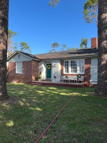 Φωτογραφία από το άλμπουμ του Charming 3BR Minutes to Moody AFB, Downtown & VSU σε Valdosta
