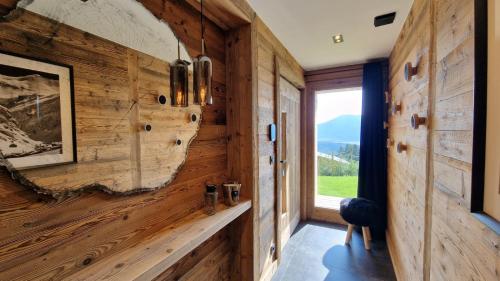 Ένα μπάνιο στο Chalet 1ère Étoile une vue à couper le souffle