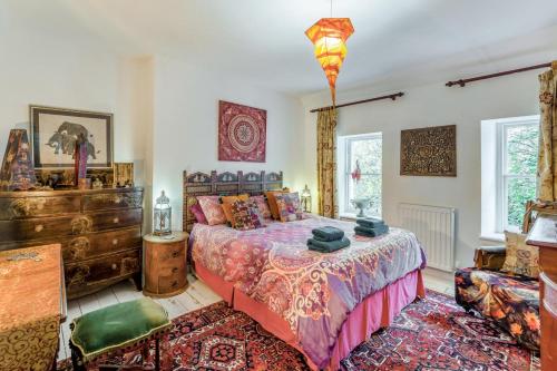 En eller flere senge i et værelse på 2 Bed in Newburgh oc-w33400