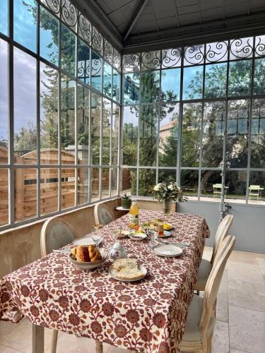 La Bastide des Trembles- Hôtel particulier avec piscine proche IPC et Vélodrome