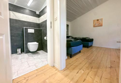 Ένα μπάνιο στο Modern appartement voor 2 personen - 79-6