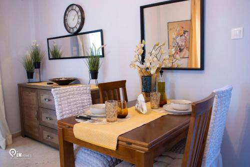 Sophia's - Central Apartment Near Egaleo Metro-Athens