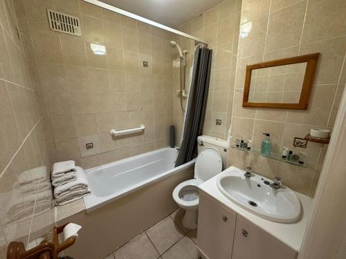 Φωτογραφία από το άλμπουμ του The Dog at Dunley σε Astley