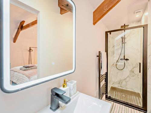 Ένα μπάνιο στο 2 Bed in Barnstaple 91637