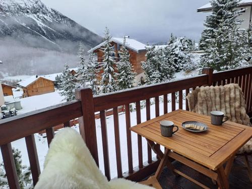 Tanière du Saint Jean pour 4 à 6 pers Vue Montagne avec Garage