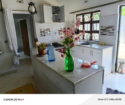 Nhà bếp/bếp nhỏ tại Hellena house