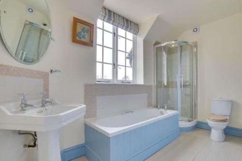 Ένα μπάνιο στο The Coach House