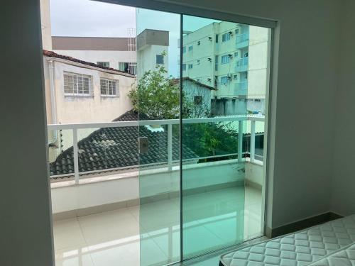 Bassein majutusasutuses Requinte e Conforto em Guarapari või selle lähedal