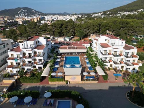 Aptos Casa Luis by Invisa