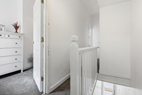 Vannituba majutusasutuses Chester 3 Bed House Perfect for Work Stays