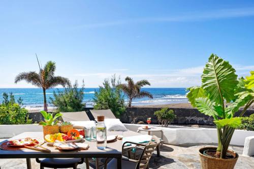 Amapola Palms - recién reformado, frente al mar