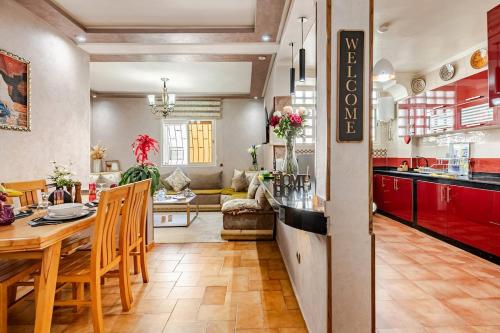 Kuchyň nebo kuchyňský kout v ubytování Cozy apartment in Rabat Agdal