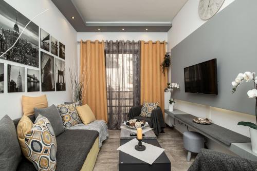 Golden Aurora - Modern Apartment in Egaleo-Athens
