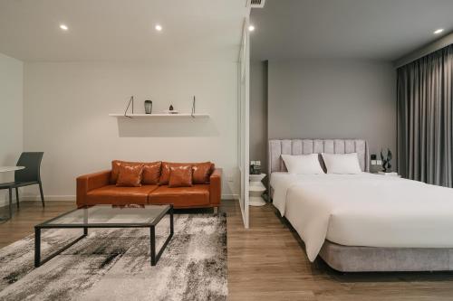 Postel nebo postele na pokoji v ubytování Lexington Westlake