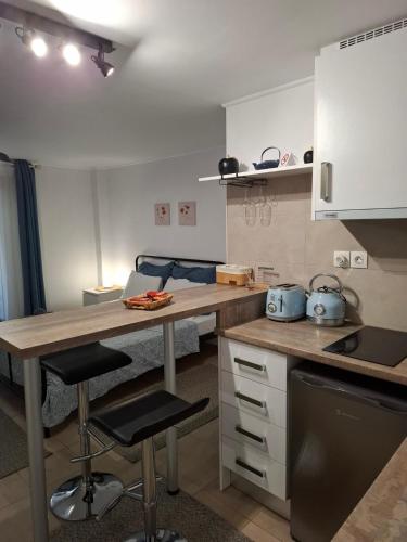 Iliana's Retreat by Greece Apartments