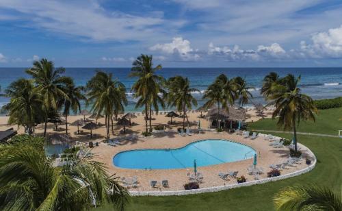 Oceanfront, 5 Stars GentleWinds.Com 2 Bed,2 Bath. Unit C-3. Premier Host.