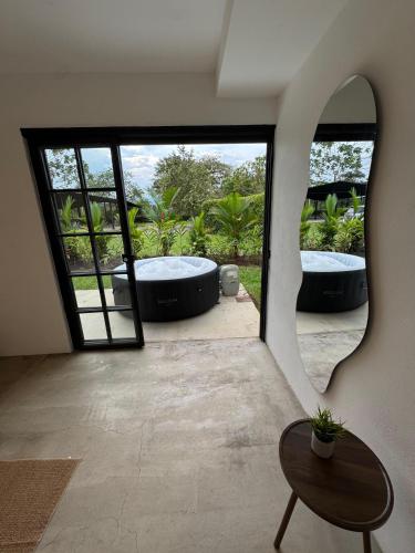 Zahrada ubytování Cabañas Campestres, jacuzzi, 10 min de Villavicencio