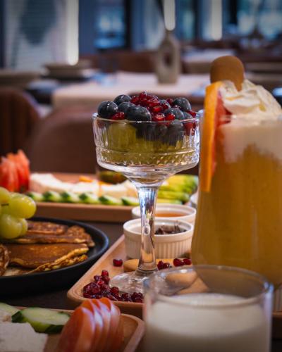 Jídlo v hotelu nebo okolí