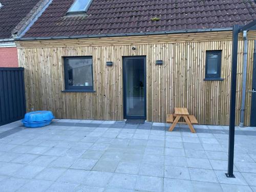 Το κτήριο όπου στεγάζεται  η βίλα