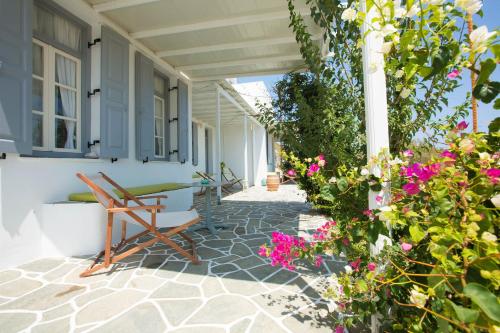 Gallery image of Nissos Suites in Apollonia