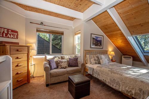 Giường trong phòng chung tại Dollar Hill II # 61 By Hauserman Rentals