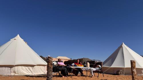 Clientes alojados en Majicdunes